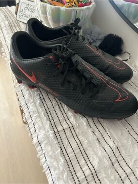 Nike Phantom GT Academy MG Bred Soccer Cleats Men’s 8.5